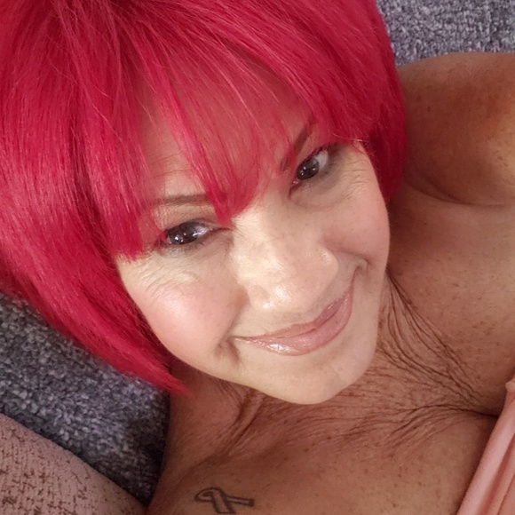 Meet your Posher, Sandra - Picture 3 of 4